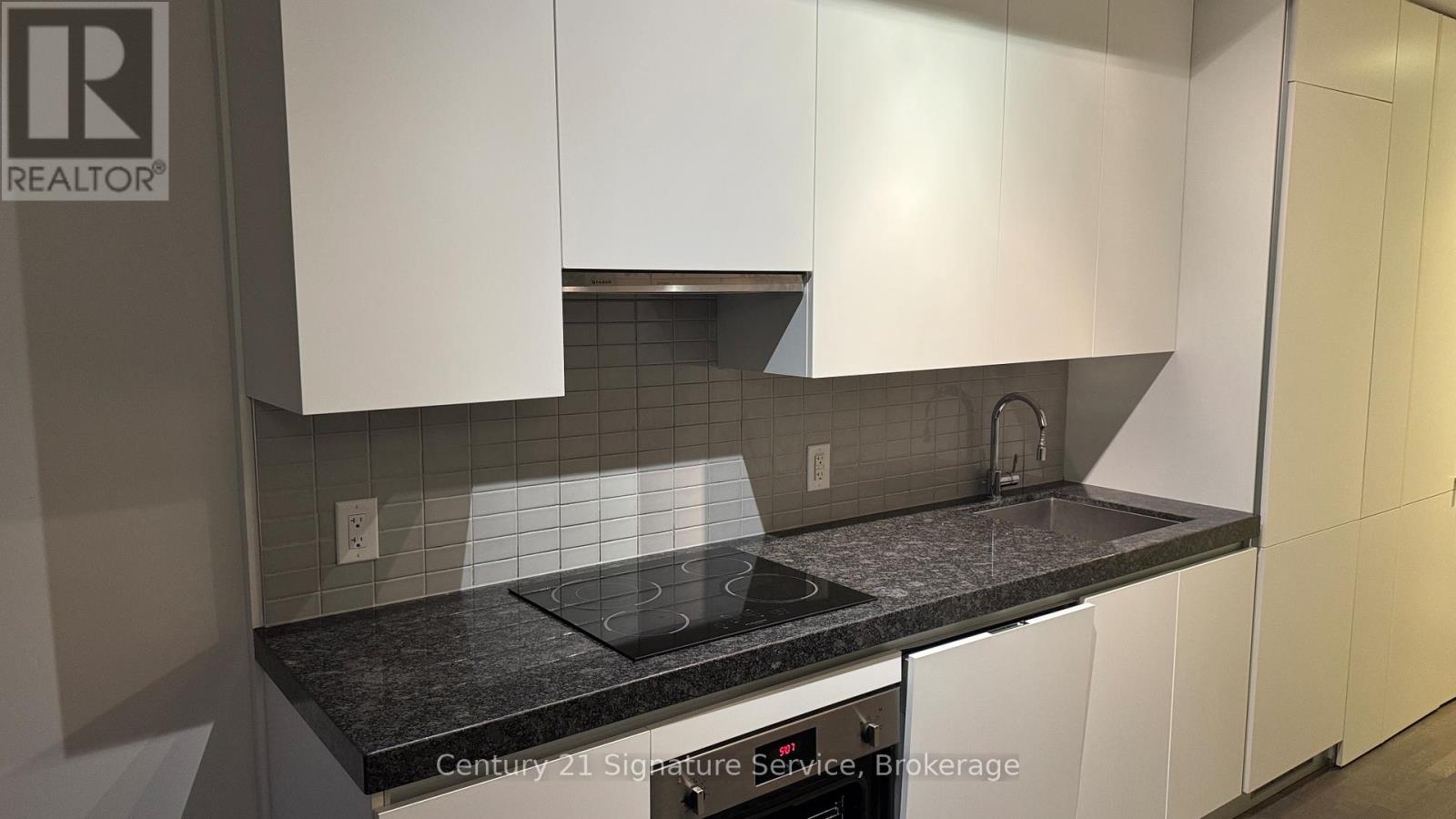 615 - 629 King Street W, Toronto, Ontario  M5V 0G9 - Photo 3 - C13099052