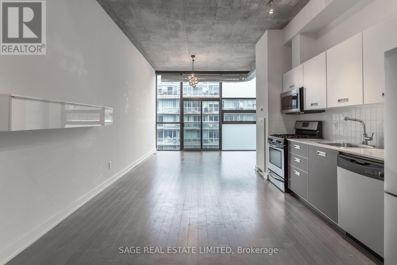 811 - 60 Bathurst Street, Toronto, Ontario  M5V 2P4 - Photo 2 - C13099420