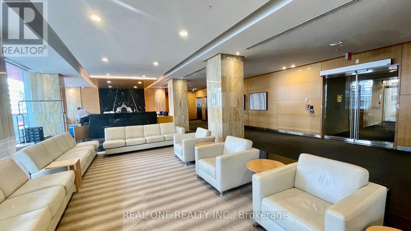 2205 - 65 Bremner Boulevard, Toronto, Ontario  M5J 0A7 - Photo 3 - C13099524