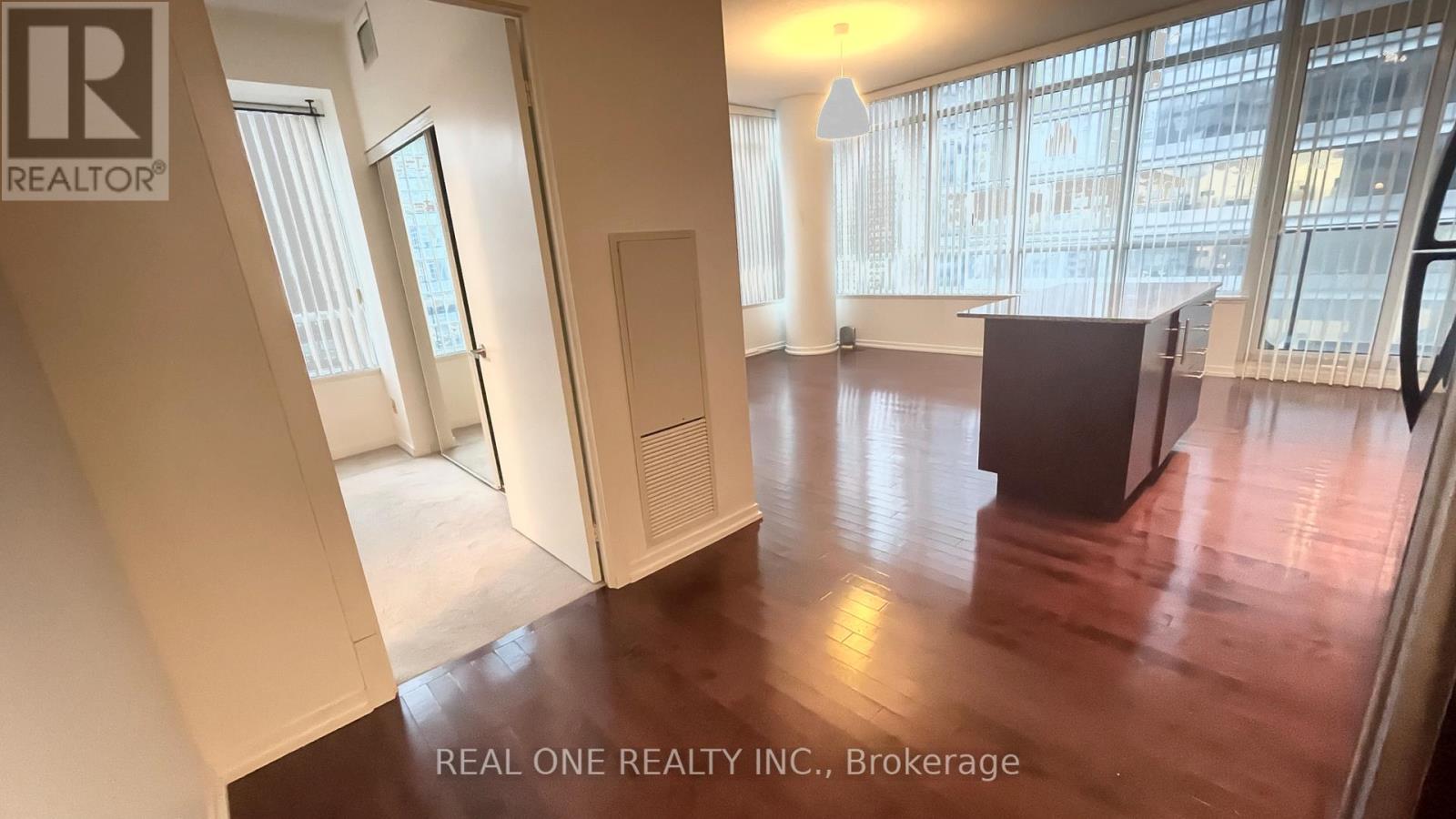 2205 - 65 Bremner Boulevard, Toronto, Ontario  M5J 0A7 - Photo 6 - C13099524