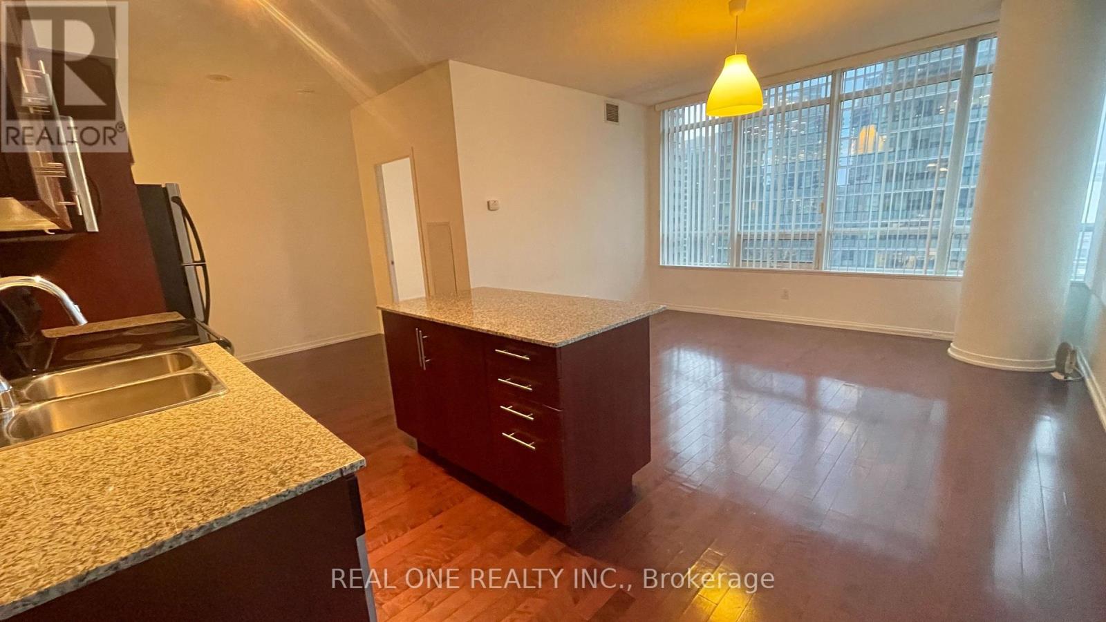 2205 - 65 Bremner Boulevard, Toronto, Ontario  M5J 0A7 - Photo 9 - C13099524
