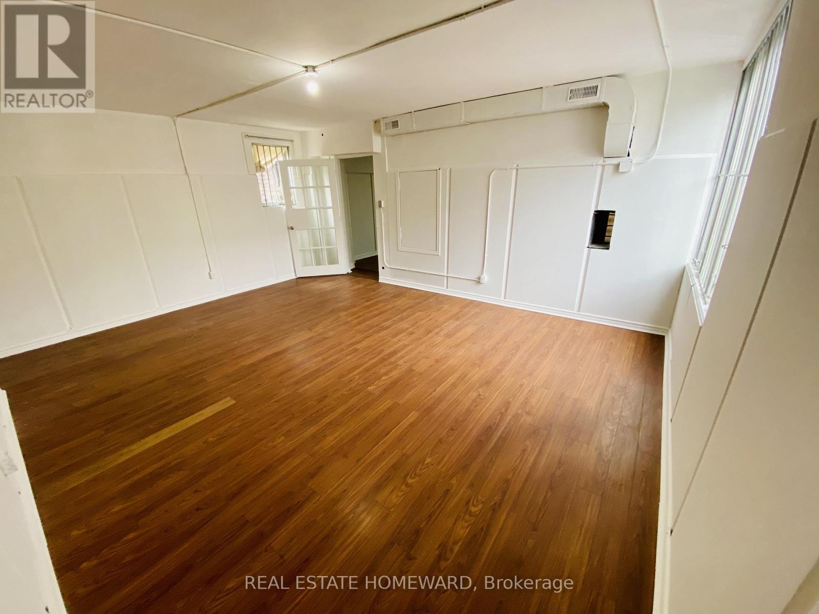 493a Danforth Avenue, Toronto, Ontario  M4K 1P5 - Photo 11 - E12809146