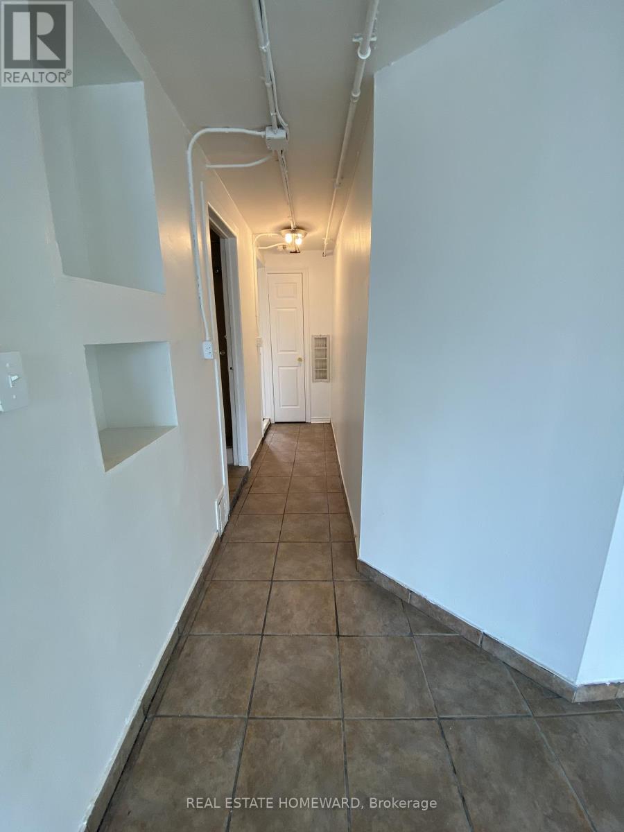 493a Danforth Avenue, Toronto, Ontario  M4K 1P5 - Photo 14 - E12809146