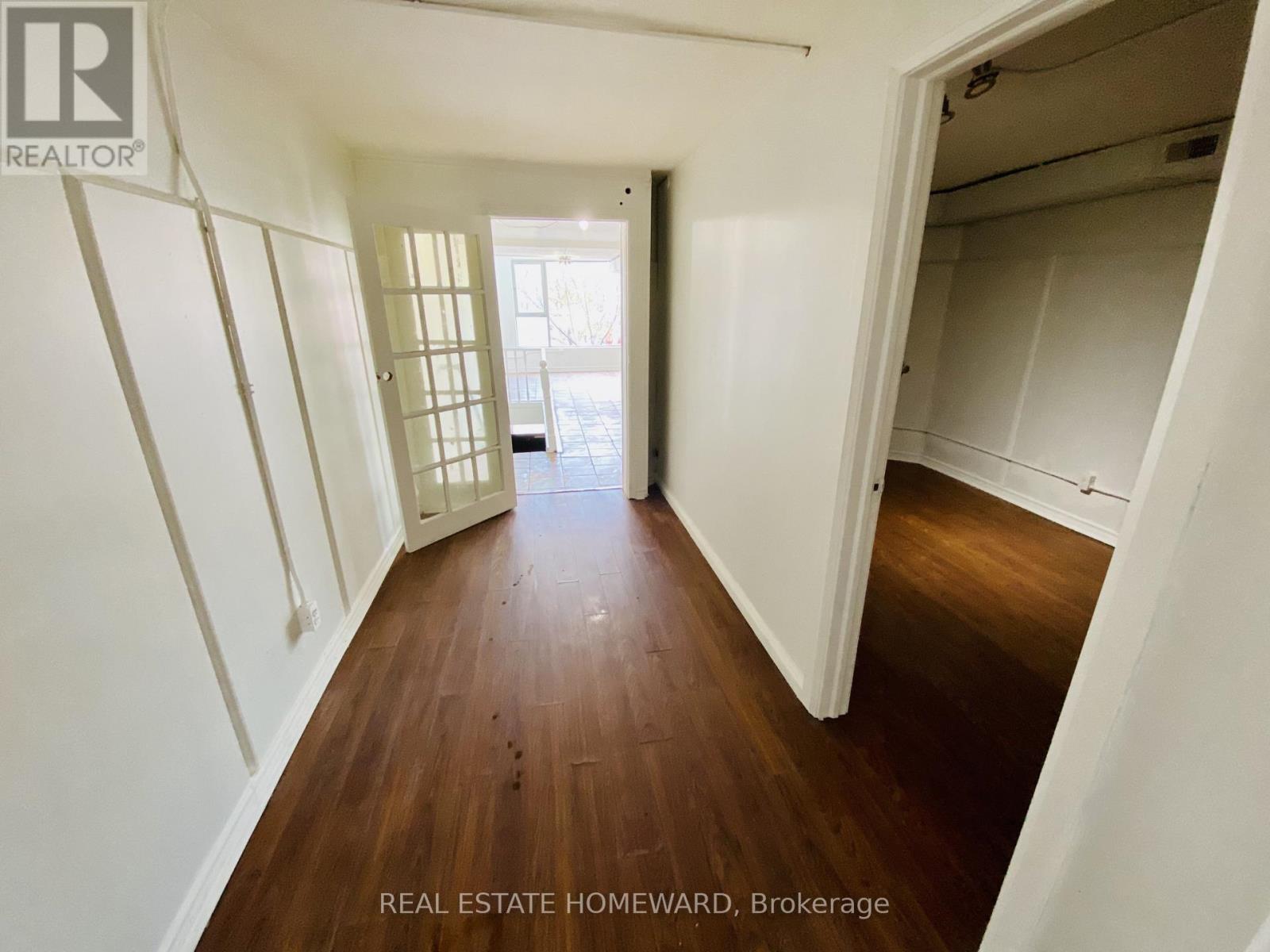 493a Danforth Avenue, Toronto, Ontario  M4K 1P5 - Photo 8 - E12809146