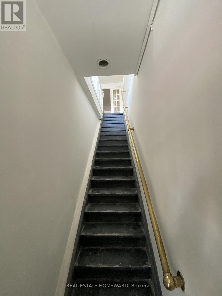 493a Danforth Avenue, Toronto, Ontario  M4K 1P5 - Photo 4 - E12809146