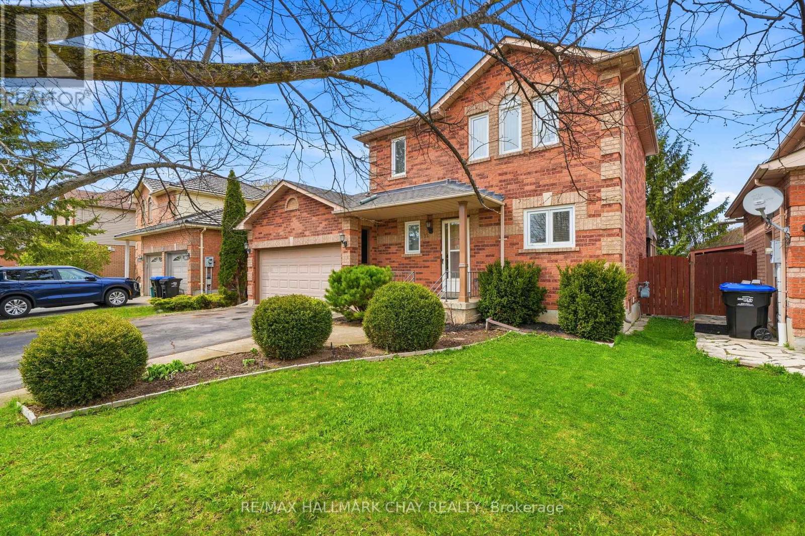 12 Dugdale Avenue, New Tecumseth, Ontario  L0G 1A0 - Photo 4 - N13097234