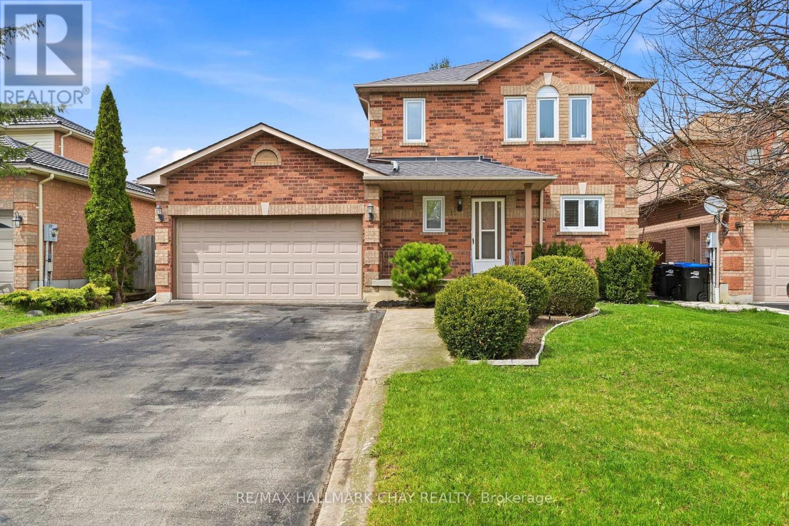 12 Dugdale Avenue, New Tecumseth, Ontario  L0G 1A0 - Photo 3 - N13097234
