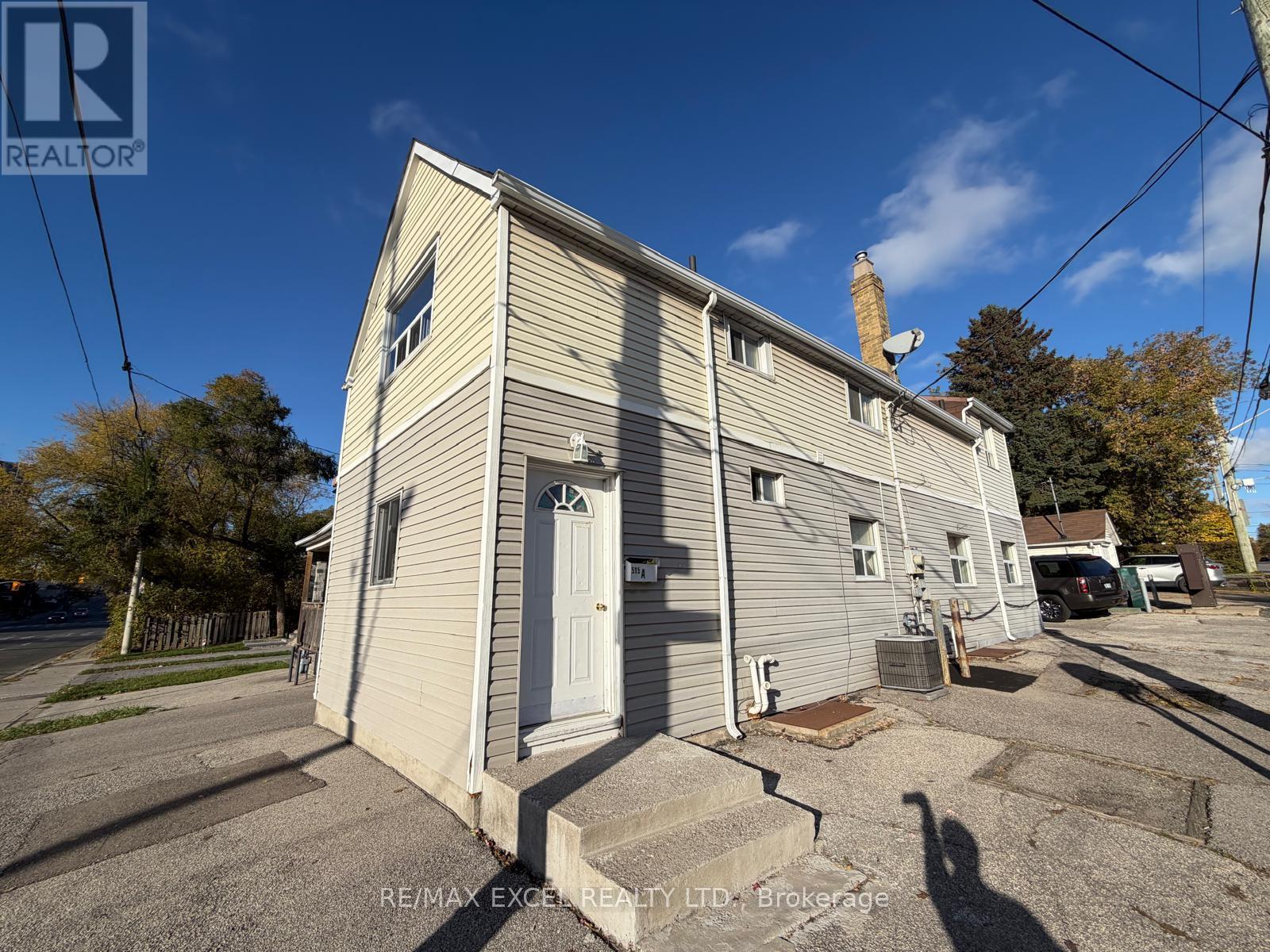 Main Flr & Bsmt, Unit A - 515 Warden Avenue, Toronto, Ontario  M1L 3Z2 - Photo 13 - E13099550