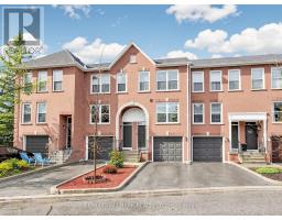 62 WYATT LANE, Aurora, Ontario