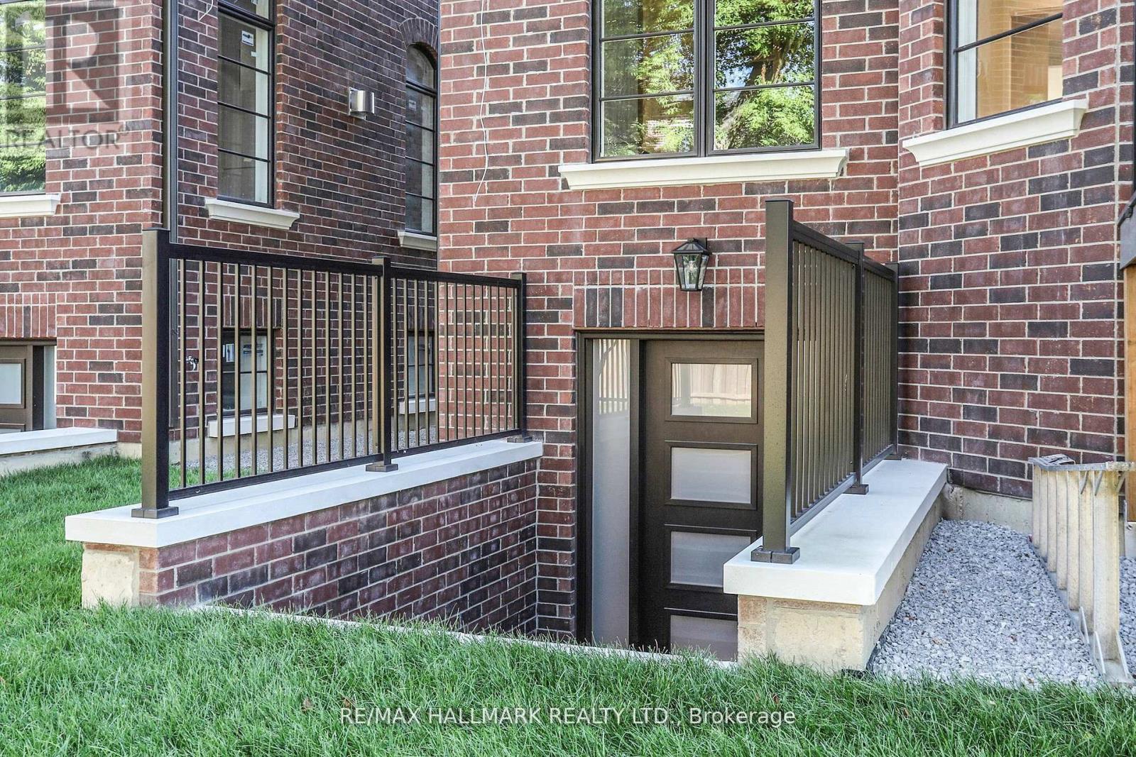 152 Olde Bayview Avenue, Richmond Hill, Ontario  L4E 3C6 - Photo 43 - N13099452
