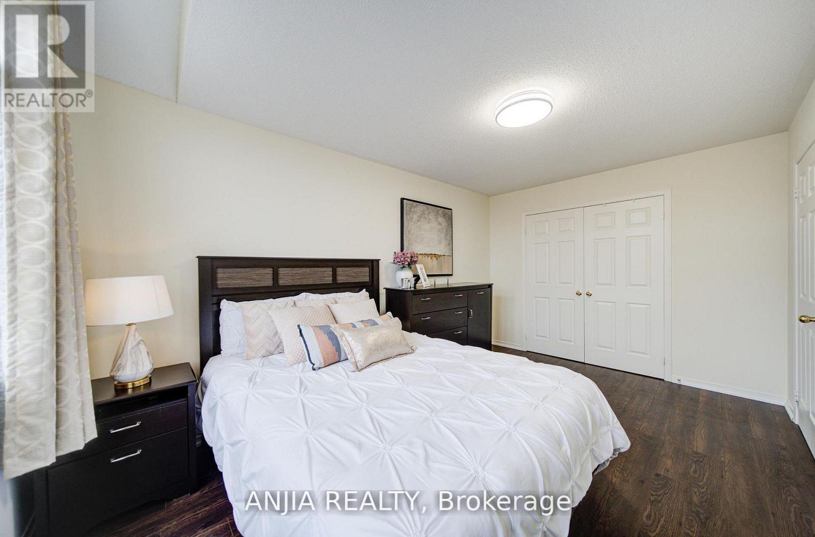 1124 Bur Oak Avenue, Markham, Ontario  L6E 0K9 - Photo 17 - N13099456