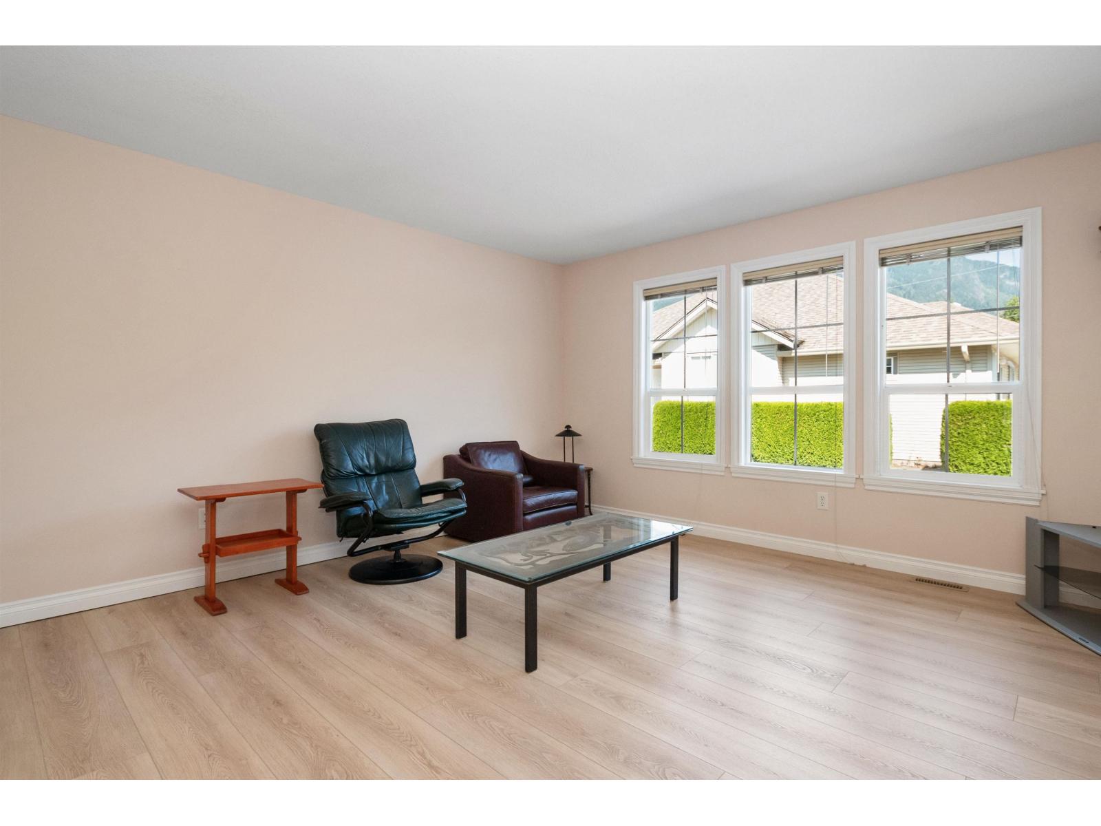 3 648 Coquihalla Street, Hope, Hope, British Columbia  V0X 1L0 - Photo 11 - R3080660