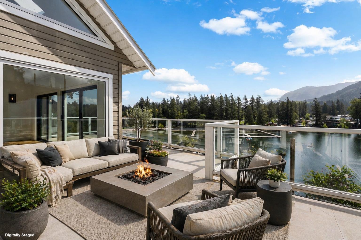 217 Lakeshore Drive, Cultus Lake North, Cultus Lake, British Columbia  V2R 5A1 - Photo 2 - R3115558