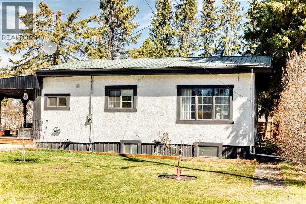 2026 9 Avenue, Rural Red Deer County, Alberta  T0M 1V0 - Photo 3 - A2309055