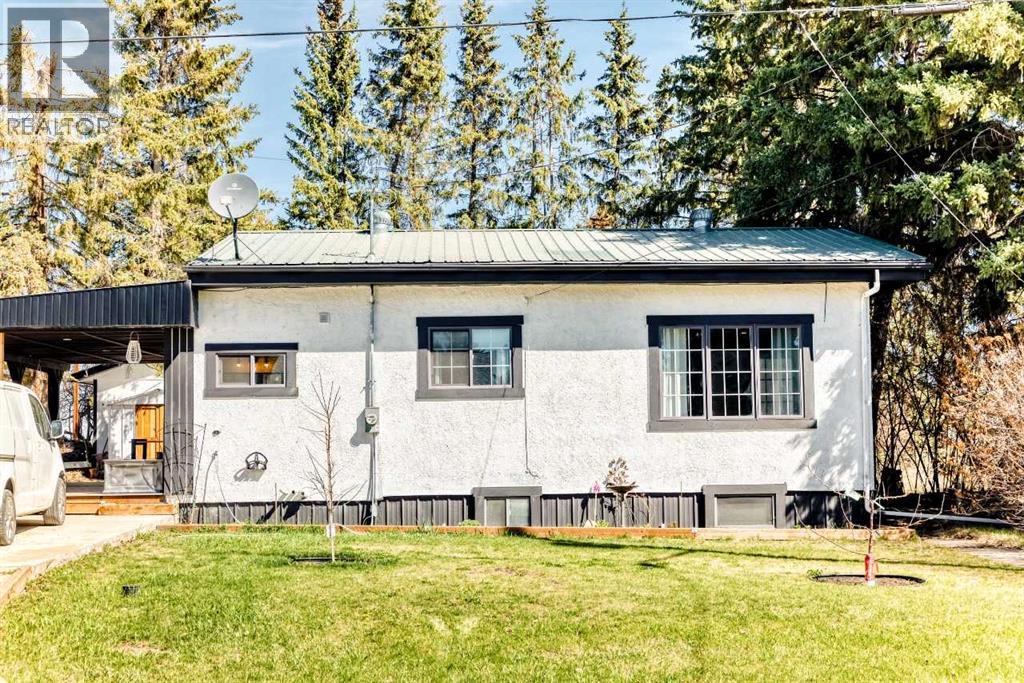 2026 9 Avenue, Rural Red Deer County, Alberta  T0M 1V0 - Photo 2 - A2309055