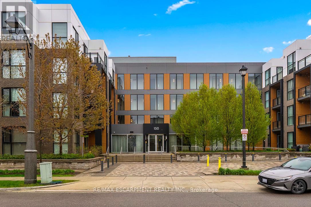 303 - 150 SABINA DRIVE, Oakville, Ontario