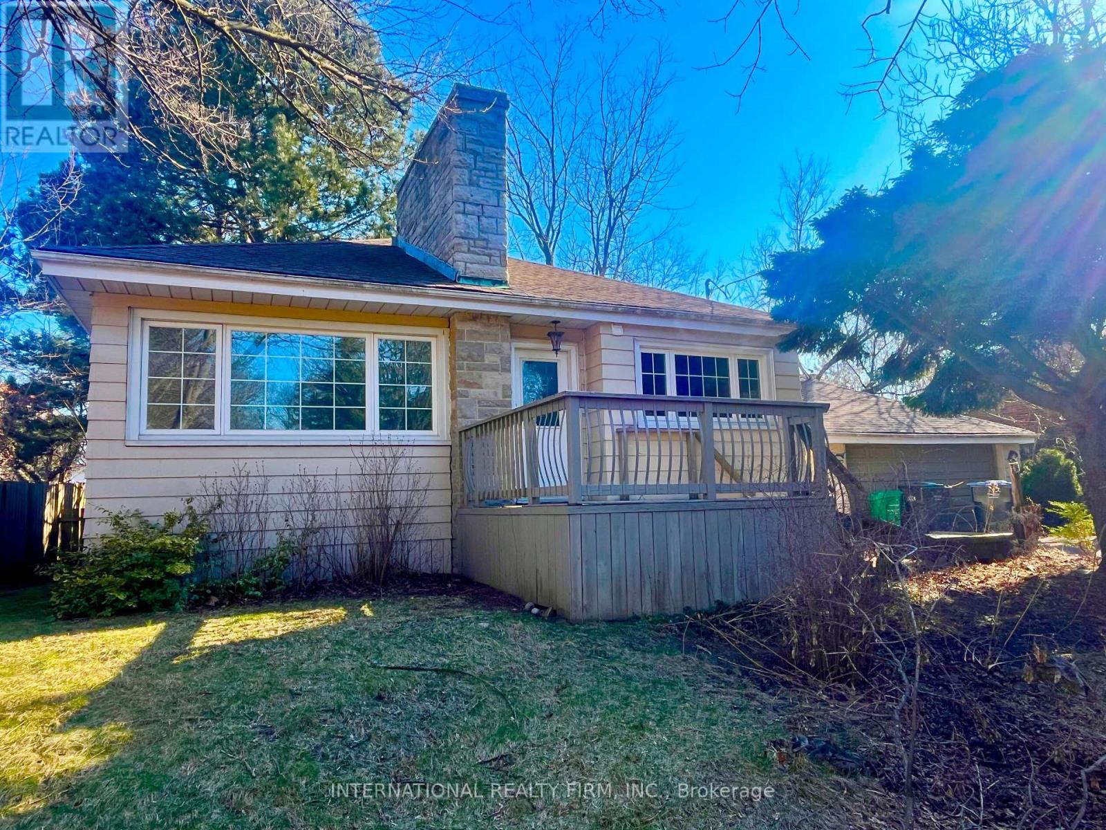 2143 Grange Drive, Mississauga, Ontario  L5B 1P4 - Photo 1 - W13099444