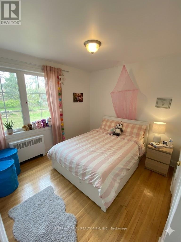 2143 Grange Drive, Mississauga, Ontario  L5B 1P4 - Photo 4 - W13099444