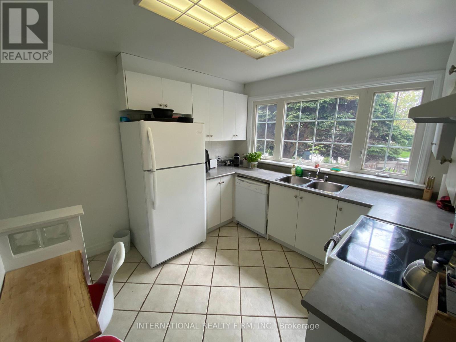 2143 Grange Drive, Mississauga, Ontario  L5B 1P4 - Photo 6 - W13099444