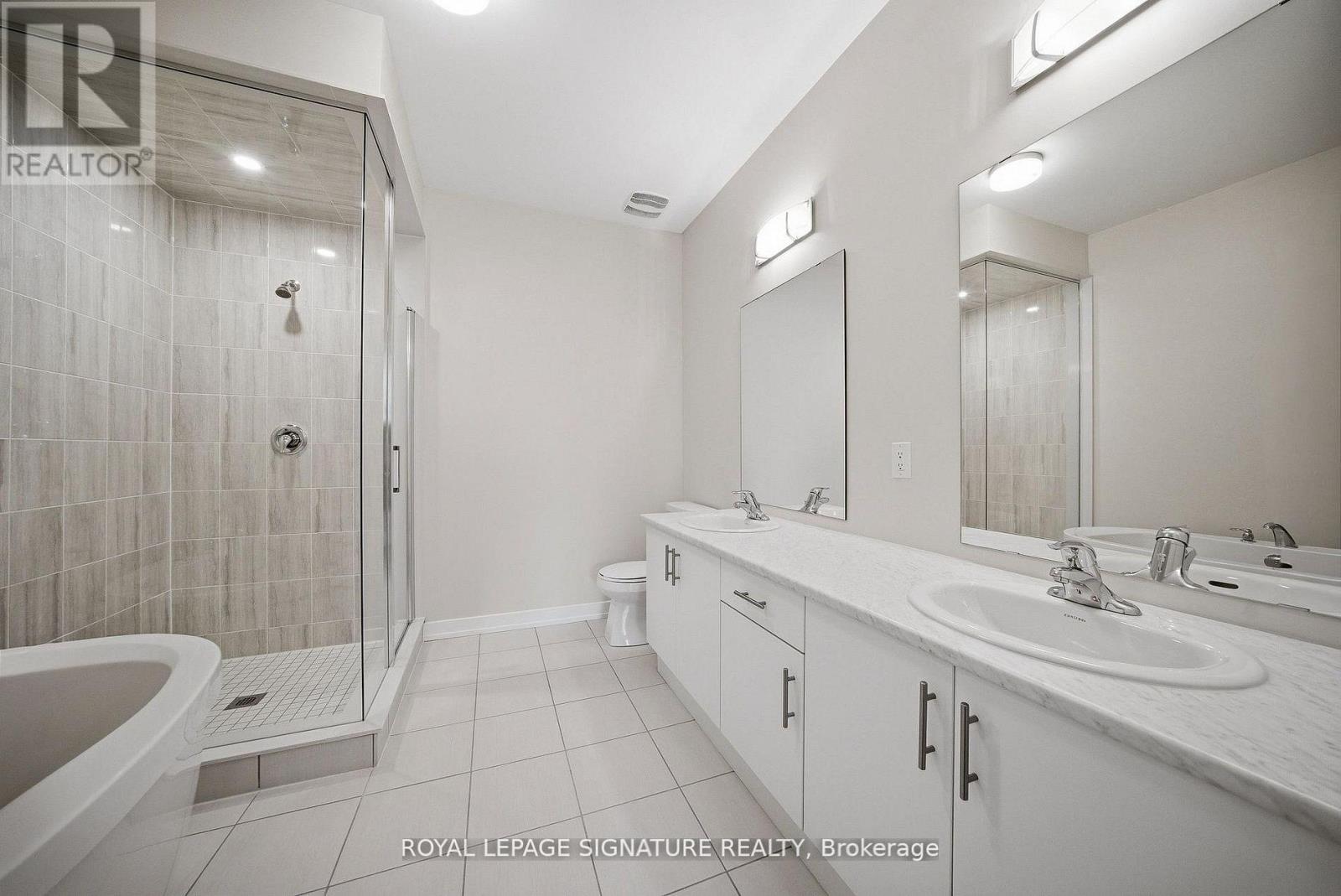 1201 Dartmouth Crescent, Oakville, Ontario  L6H 8C3 - Photo 20 - W13099450