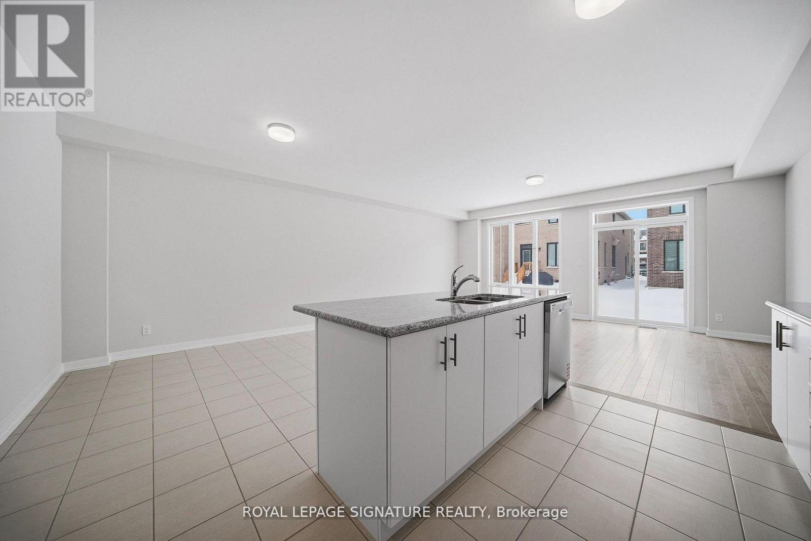 1201 Dartmouth Crescent, Oakville, Ontario  L6H 8C3 - Photo 6 - W13099476
