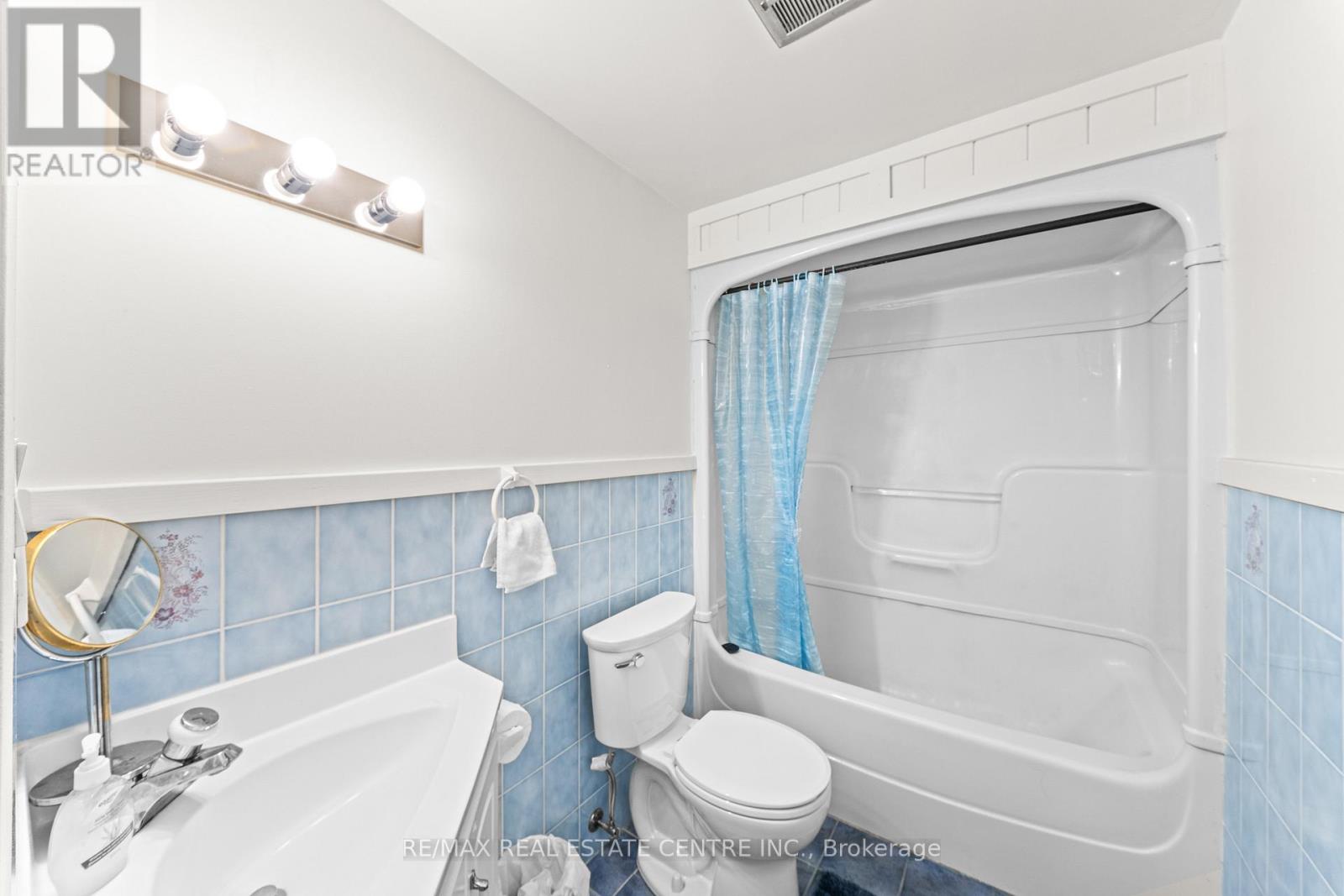 13 Gold Pine Court, Brampton, Ontario  L6S 2K6 - Photo 24 - W13099500