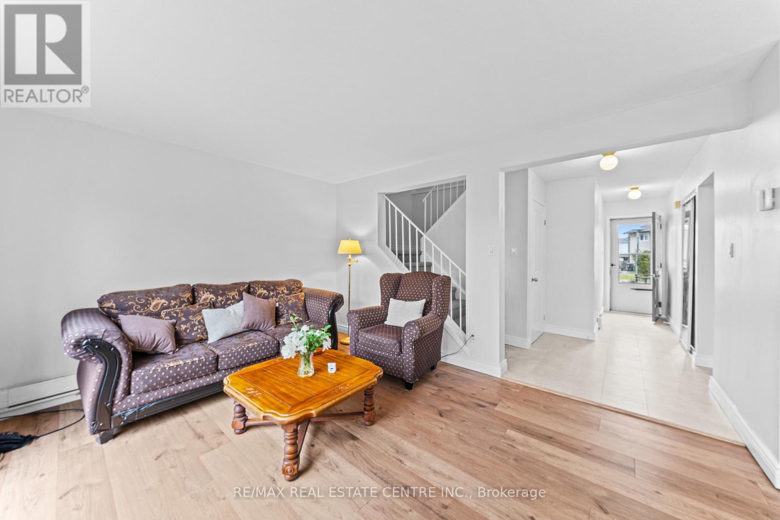 13 Gold Pine Court, Brampton, Ontario  L6S 2K6 - Photo 7 - W13099500