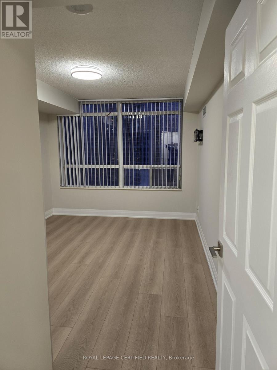 2103 - 3880 Duke Of York Boulevard, Mississauga, Ontario  L5B 4M7 - Photo 5 - W13099518