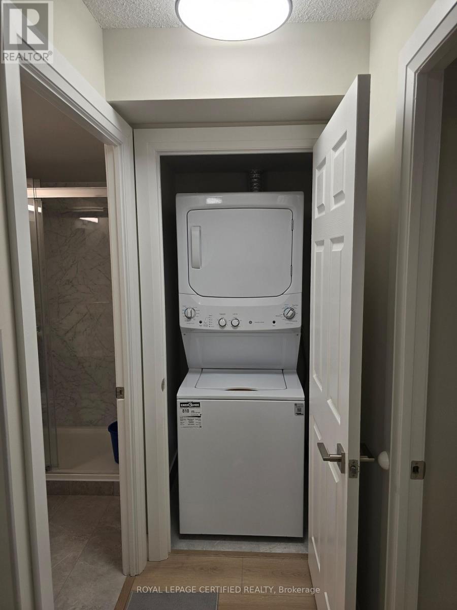 2103 - 3880 Duke Of York Boulevard, Mississauga, Ontario  L5B 4M7 - Photo 6 - W13099518