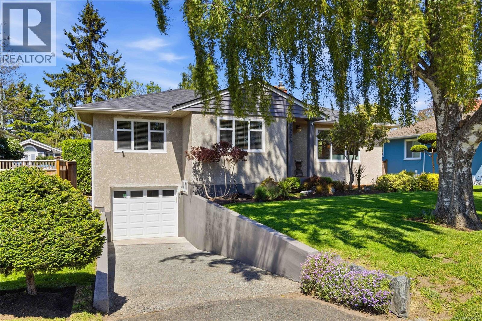 2228 Pacific Ave, Oak Bay, British Columbia  V8R 2V5 - Photo 4 - 1036078