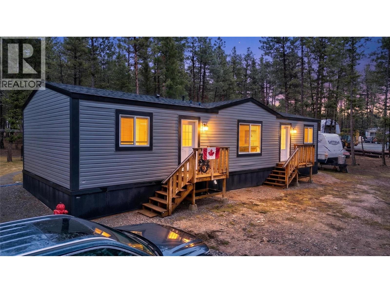 6230 Wolf Creek Road, Wasa, British Columbia  V0B 2K0 - Photo 2 - 10386624