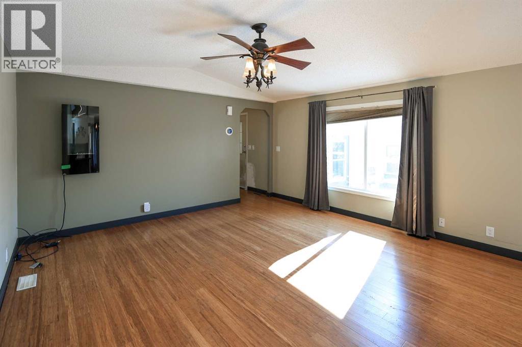 4915 Doncaster Avenue, Red Deer, Alberta  T4R 2Z8 - Photo 6 - A2293280