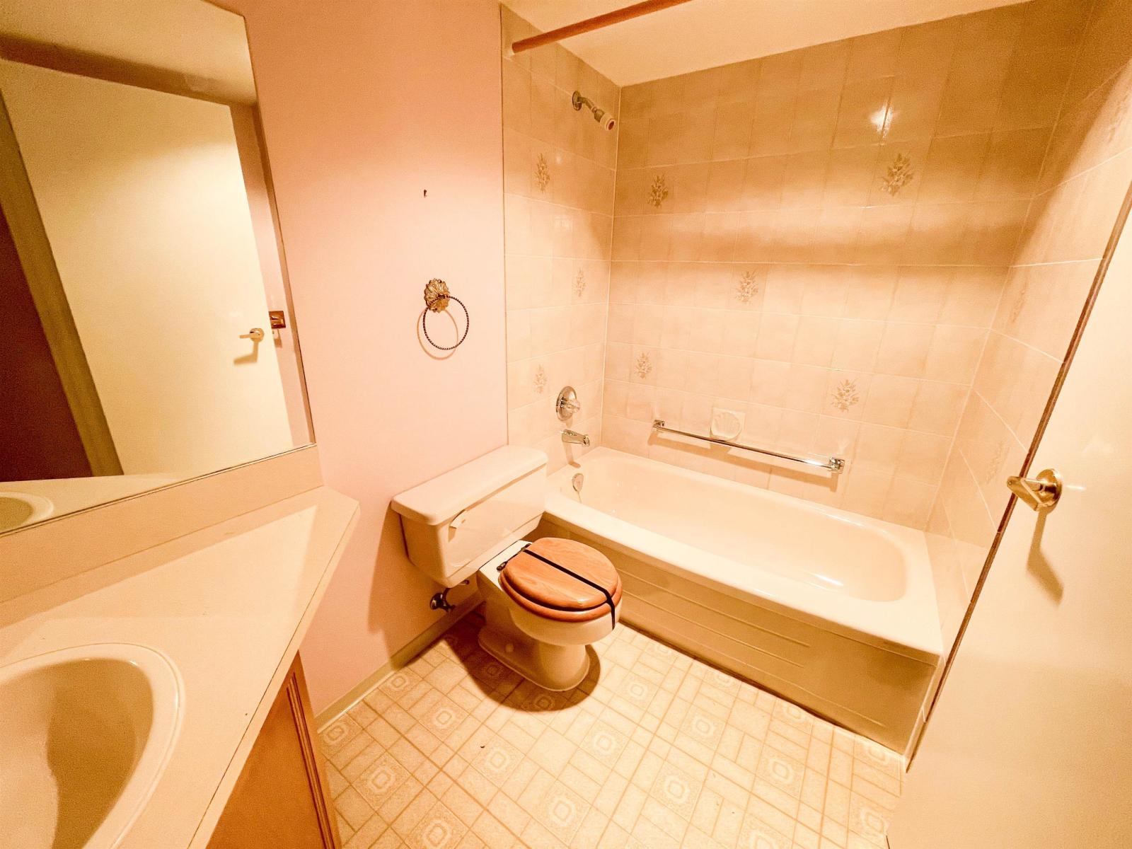 102 13894 102 Avenue, Surrey, British Columbia  V3T 1P1 - Photo 5 - R3120987