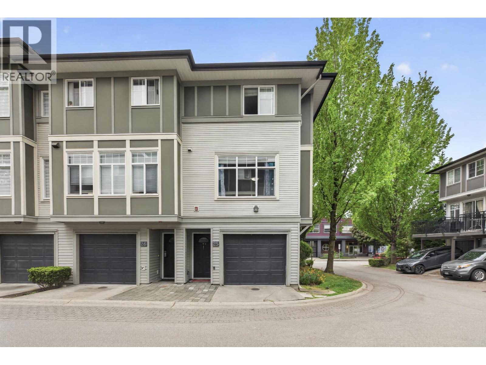 25 1010 Ewen Avenue, New Westminster, British Columbia  V3M 5C9 - Photo 1 - R3120715