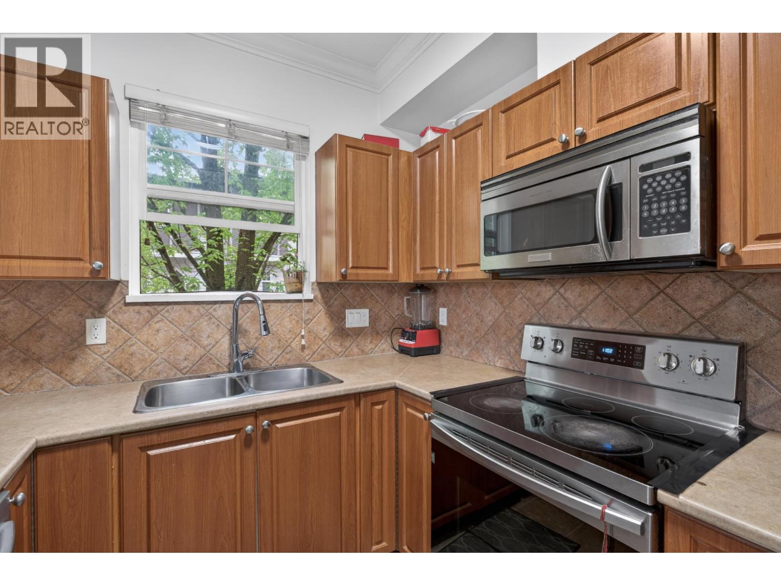25 1010 Ewen Avenue, New Westminster, British Columbia  V3M 5C9 - Photo 10 - R3120715
