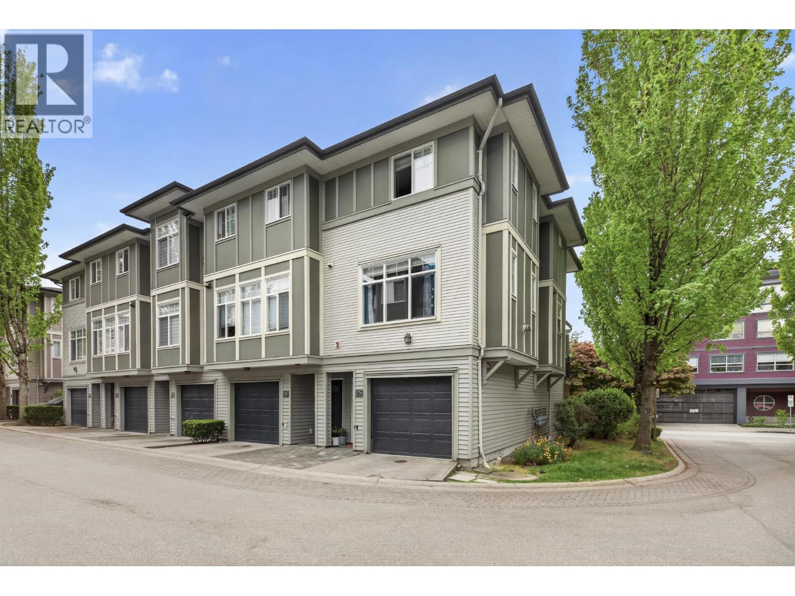 25 1010 Ewen Avenue, New Westminster, British Columbia  V3M 5C9 - Photo 2 - R3120715