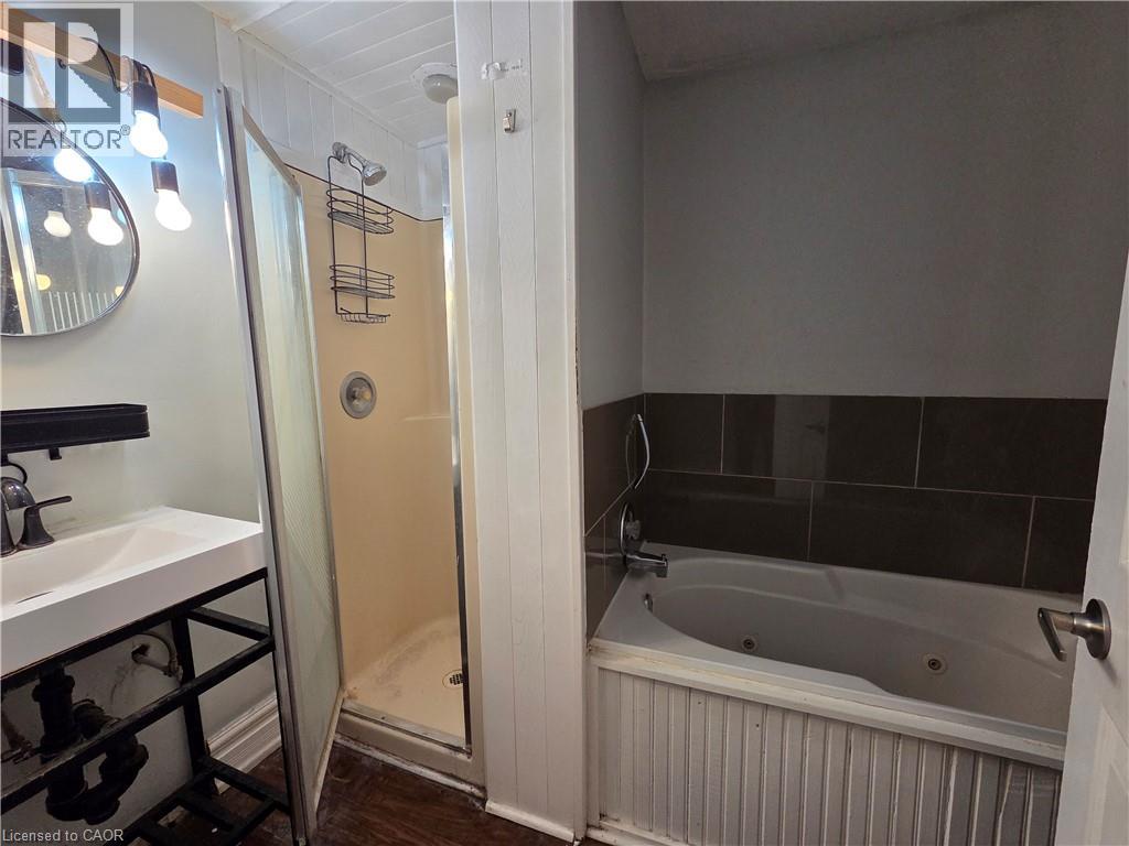 2021 Edinburgh Drive Unit# Main, Burlington, Ontario  L7R 2C8 - Photo 8 - 40821884