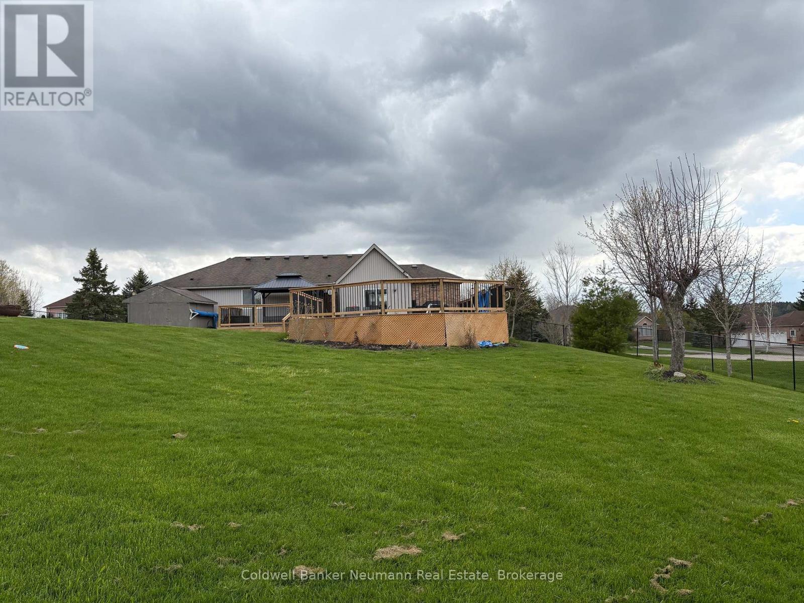 49 Torrance Lane, Centre Wellington, Ontario  N0B 1J0 - Photo 45 - X12926094