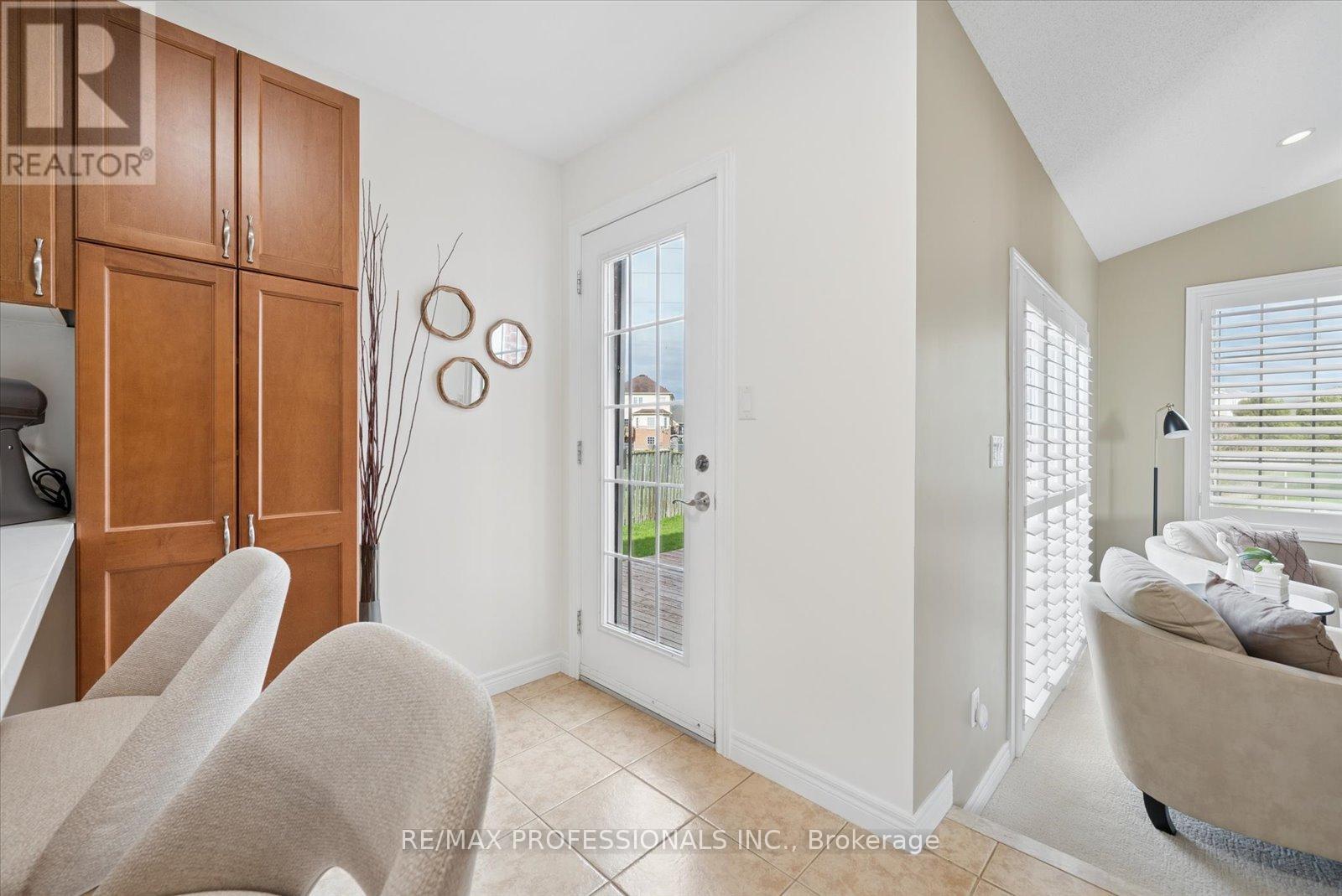 1649 Northfield Avenue, Oshawa, Ontario  L1K 0K8 - Photo 16 - E13099138
