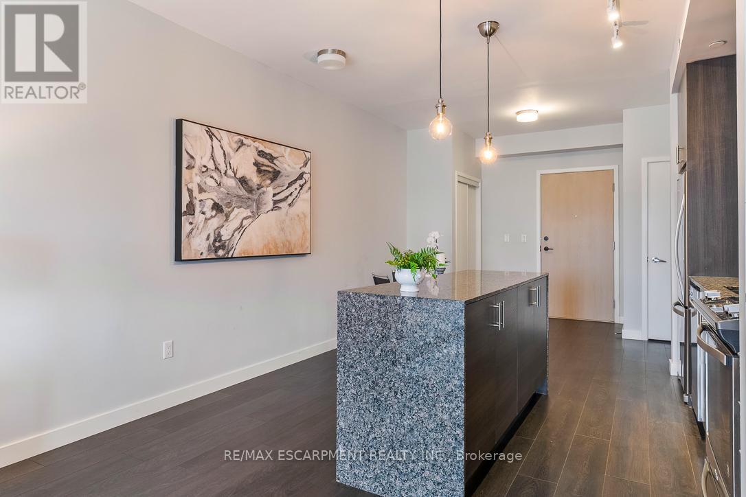 303 - 150 Sabina Drive, Oakville, Ontario  L6H 0W3 - Photo 15 - W13099442
