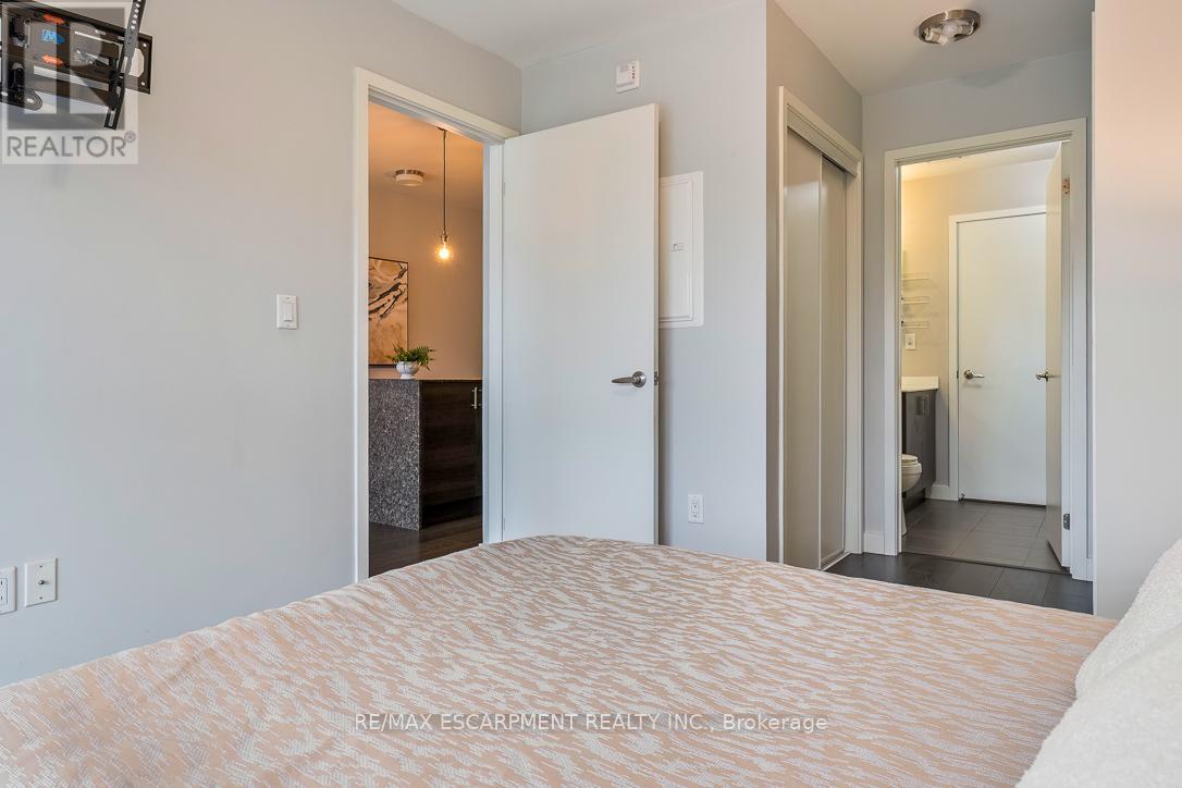 303 - 150 Sabina Drive, Oakville, Ontario  L6H 0W3 - Photo 23 - W13099442