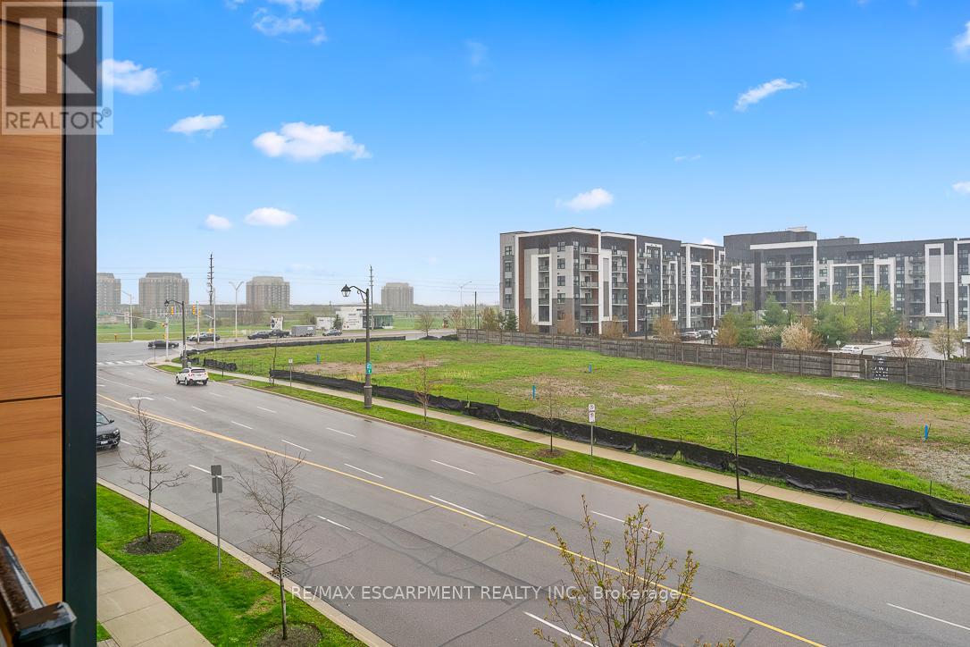 303 - 150 Sabina Drive, Oakville, Ontario  L6H 0W3 - Photo 31 - W13099442