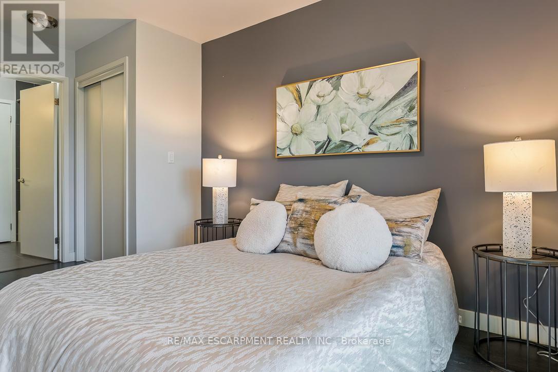 303 - 150 Sabina Drive, Oakville, Ontario  L6H 0W3 - Photo 22 - W13099442