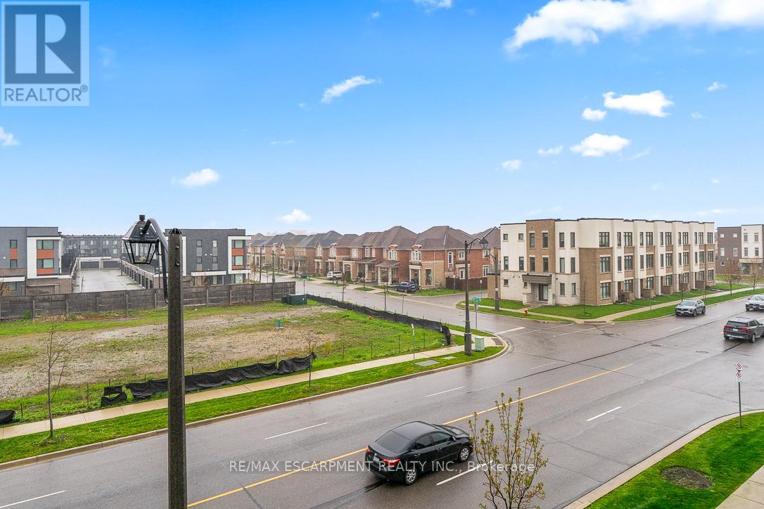 303 - 150 Sabina Drive, Oakville, Ontario  L6H 0W3 - Photo 32 - W13099442