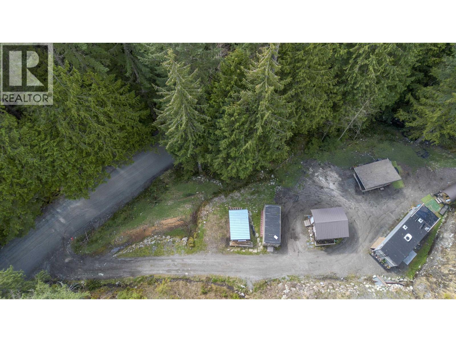 6061 Garibaldi Park Road, Squamish, British Columbia  V0N 1T0 - Photo 4 - R3121064
