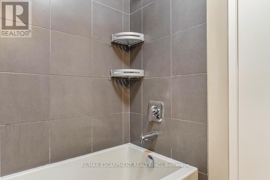 303 - 150 Sabina Drive, Oakville, Ontario  L6H 0W3 - Photo 25 - W13099442