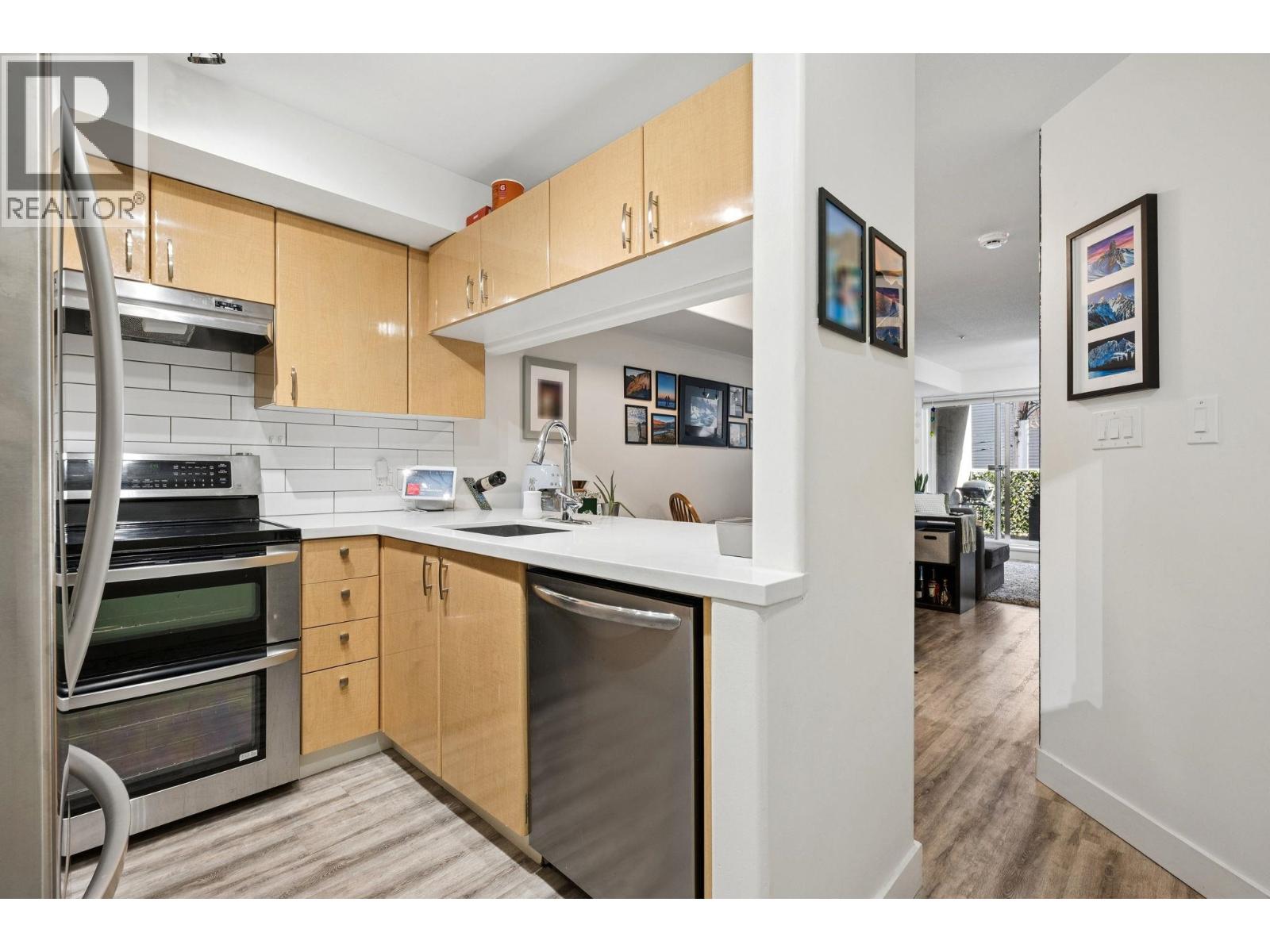 208 988 W 21st Avenue, Vancouver, British Columbia  V5Z 1Z1 - Photo 3 - R3121095