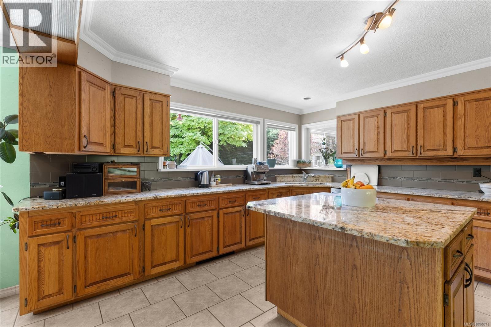 1176 Shawnigan-Mill Bay Rd, Mill Bay, British Columbia  V0R 2P2 - Photo 18 - 1036071