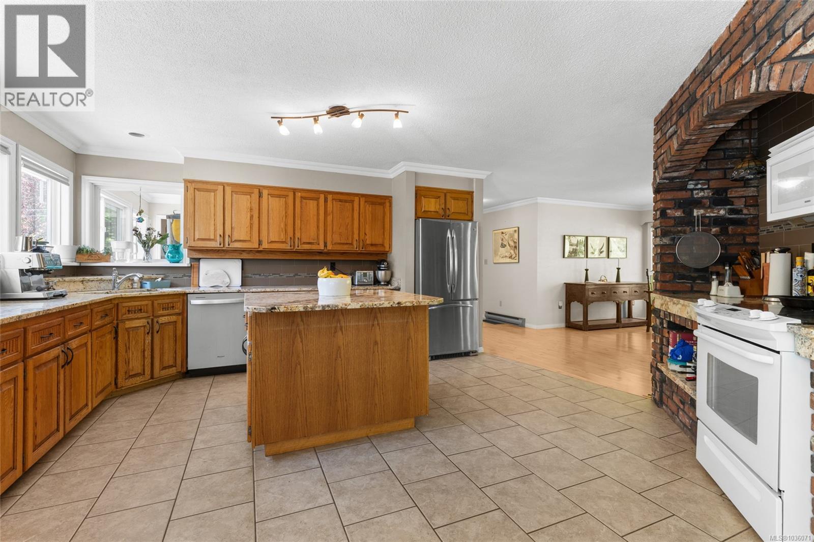 1176 Shawnigan-Mill Bay Rd, Mill Bay, British Columbia  V0R 2P2 - Photo 17 - 1036071