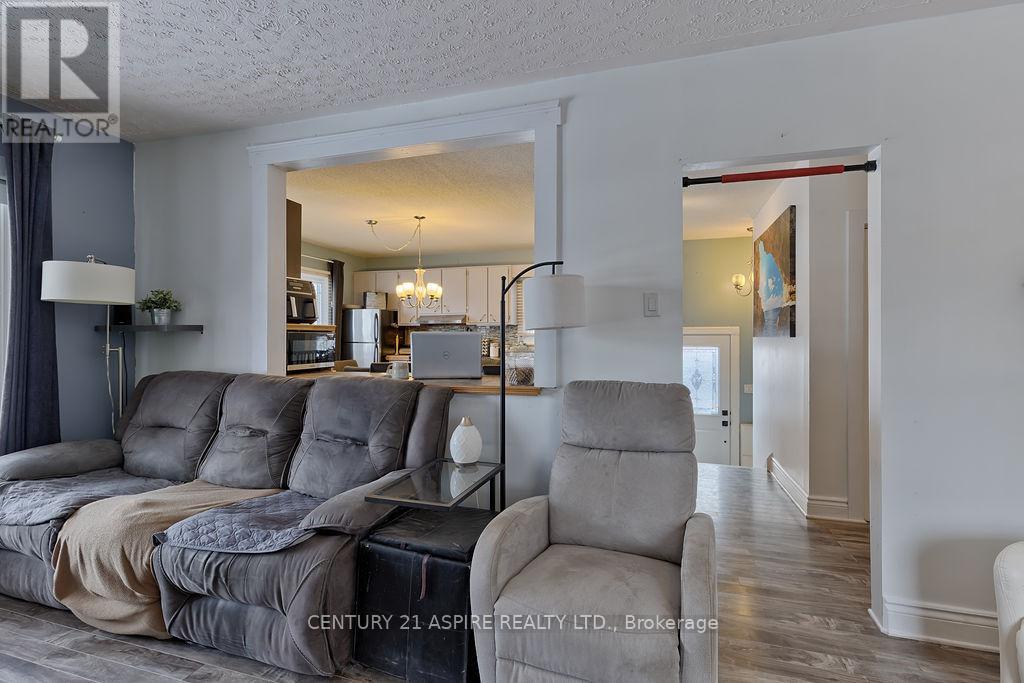 368 Bell Street, Pembroke, Ontario  K8A 2K4 - Photo 15 - X12810622